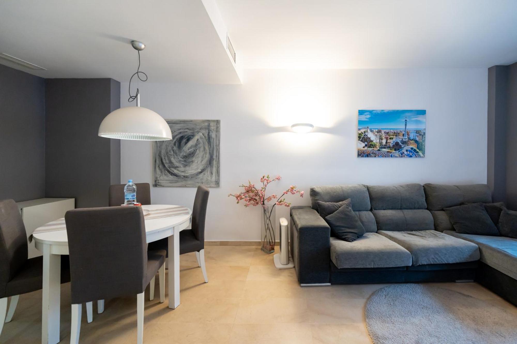 Ferienwohnung Comfy Downtown + Private Terrace Barcelona Exterior foto