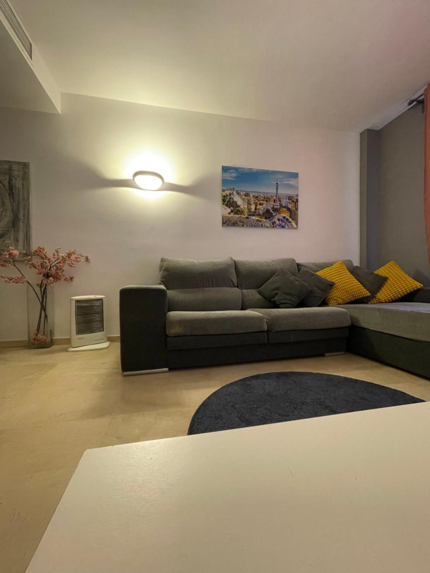 Ferienwohnung Comfy Downtown + Private Terrace Barcelona Exterior foto